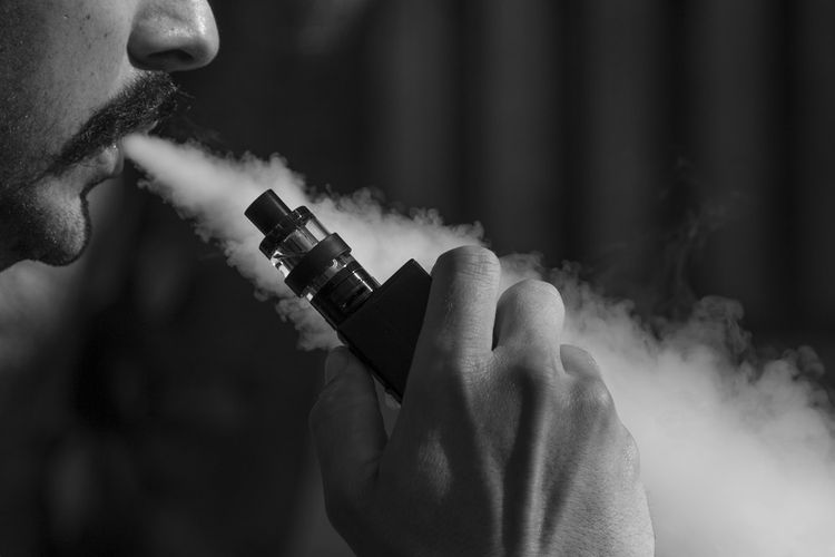 As Dangerous as Cigarettes, These are the 5 Impacts of Vape Addiction