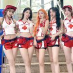 (G)I-DLE Dikritik Pakai Kostum Seksi Berlogo Palang Merah, Agensi Minta Maaf