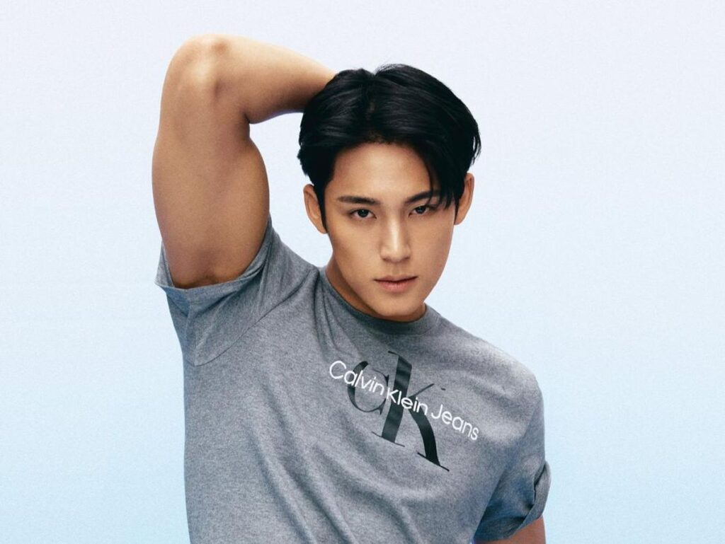 Sebar Foto Mingyu SEVENTEEN Telanjang Dada, Pegawai Brand Kecantikan Dipecat